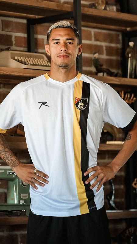 İstanbulspor, Jackson Kenio’yu kadrosuna kattığını açıkladı