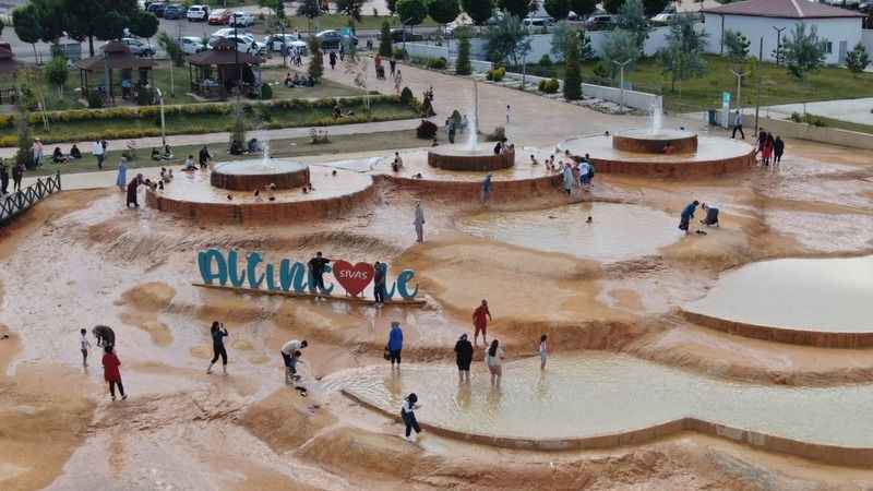Pamukkale'nin kardeşi Altınkale'ye ziyaretçi akını