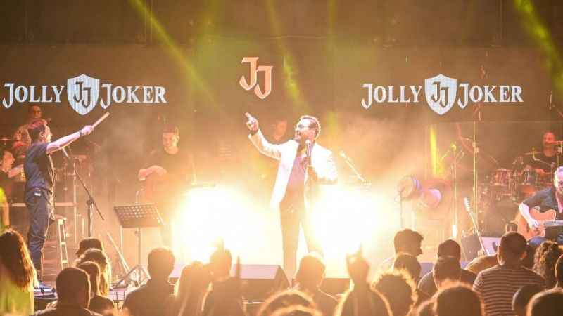 ‘Dolu Dolu Yaz Konserleri’nde Yaşar sahne aldı ‘Dolu Dolu Yaz Konserleri’nde Yaşar sahne aldı