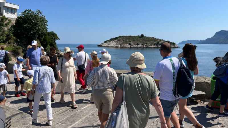 Dev kruvaziyer Amasra Limanında Dev kruvaziyer Amasra Limanında