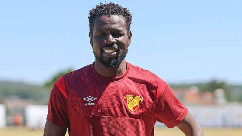 Göztepe'de Mame Diouf, ilk antrenmanına çıktı