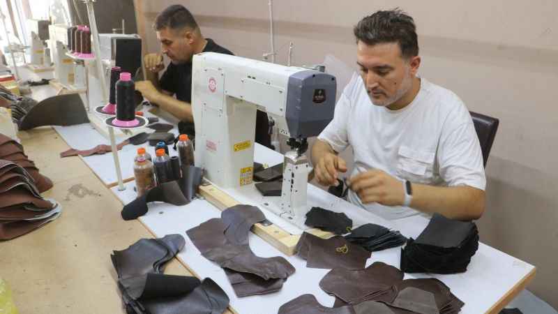 Günlük bin TL'ye usta bulamıyorlar Günlük bin TL'ye usta bulamıyorlar
