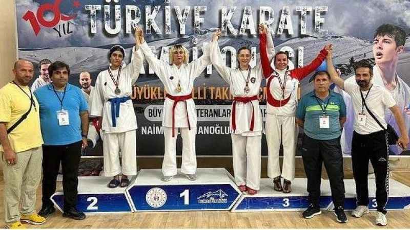 Tunceli’nin ilk kadın karate şampiyonu, 20 yıl sonra yeniden Türkiye şampiyonu Tunceli’nin ilk kadın karate şampiyonu, 20 yıl sonra yeniden Türkiye şampiyonu