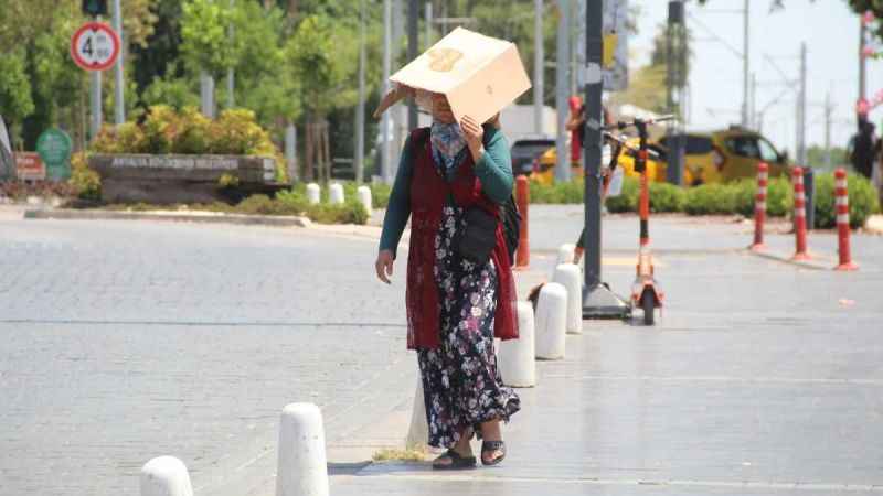 Termometreler 45 dereceyi gördü