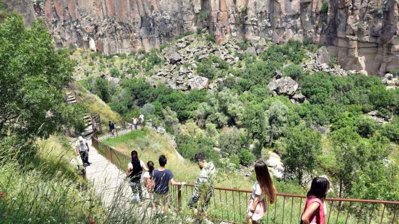 Ihlara kanyon vadisine ziyaretçi akını Ihlara kanyon vadisine ziyaretçi akını