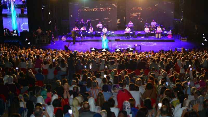 Bursa’da Muazzez Ersoy ile nostalji rüzgarı Bursa’da Muazzez Ersoy ile nostalji rüzgarı