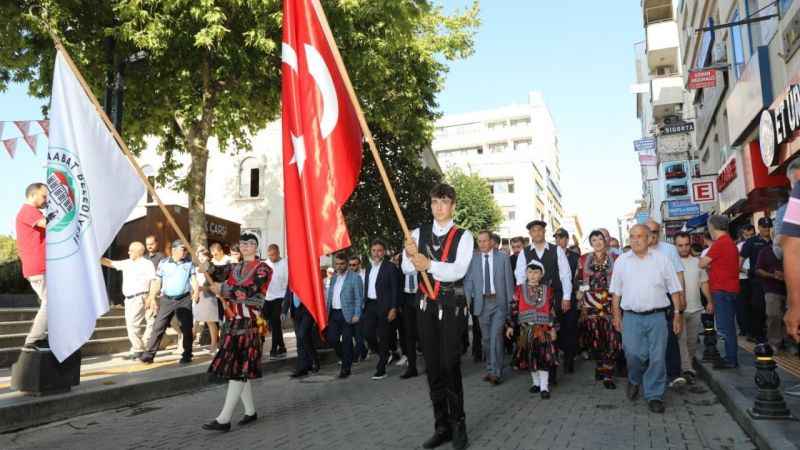 Akçaabat’ta festival coşkusu Akçaabat’ta festival coşkusu
