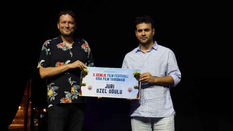 Gemlik Film Festivali'nde ödül töreni Gemlik Film Festivali'nde ödül töreni