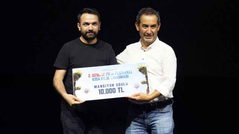 Gemlik Film Festivali'nde ödül töreni Gemlik Film Festivali'nde ödül töreni