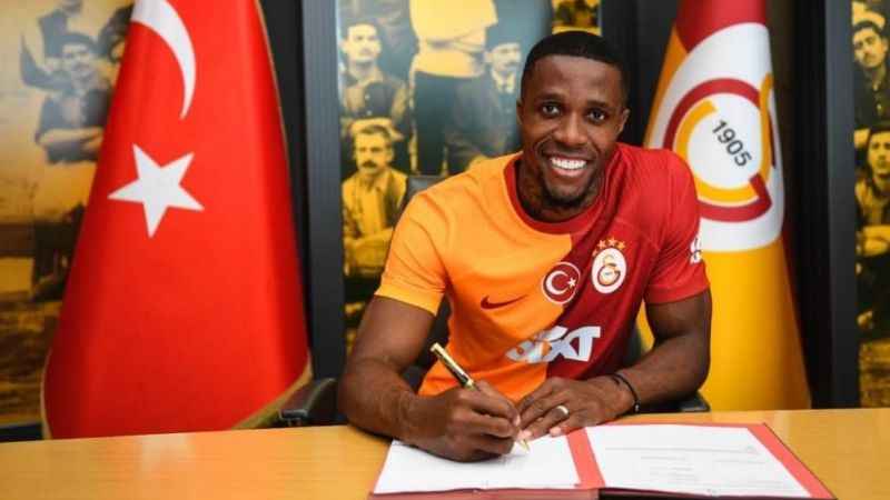 Zaha ile 3 yıllık sözleşme Zaha ile 3 yıllık sözleşme