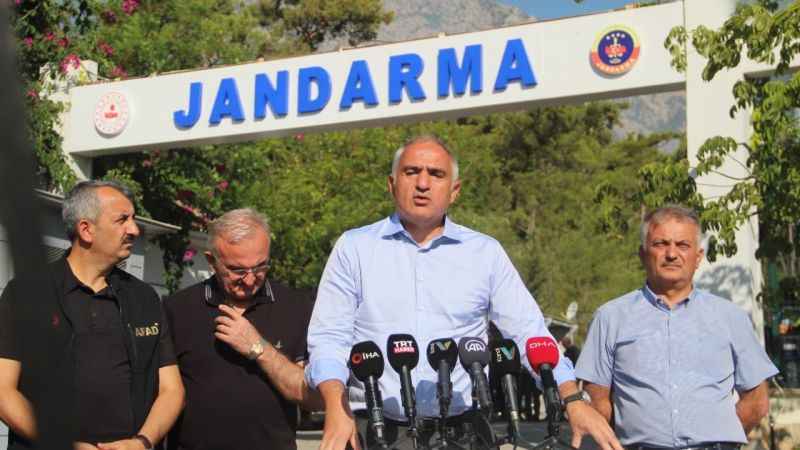 Bakan Ersoy'dan Kemer yangını açıklaması