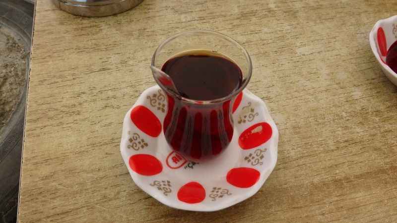 Sıcak havalarda çay ve kahve tüketimine dikkat Sıcak havalarda çay ve kahve tüketimine dikkat