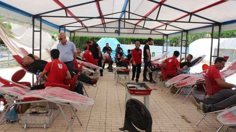 Kan akıtmak yerine Kızılay'a kan bağışladılar Kan akıtmak yerine Kızılay'a kan bağışladılar