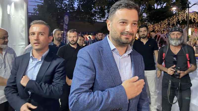 Kağıthane’de aşure günü heyecanı: 25 bin kişiye aşure ikram edildi Kağıthane’de aşure günü heyecanı: 25 bin kişiye aşure ikram edildi