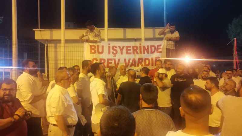 İzmir’de metro ve tramvay çalışanları greve gitti