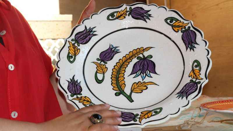 Tokat yazması desenleri tabaklarda Tokat yazması desenleri tabaklarda