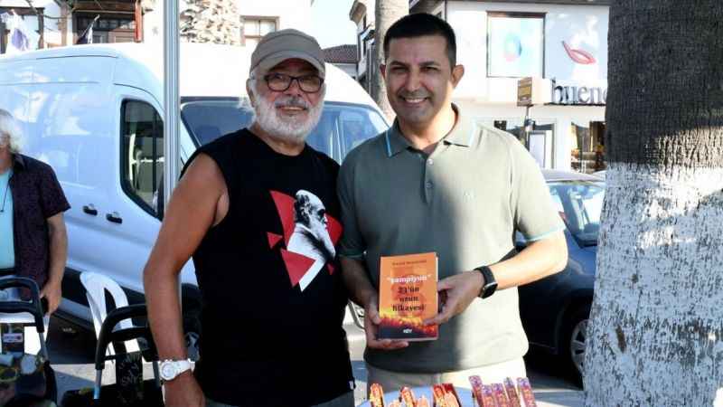 Kuşadası Kitap Fuarı kapılarını açtı Kuşadası Kitap Fuarı kapılarını açtı