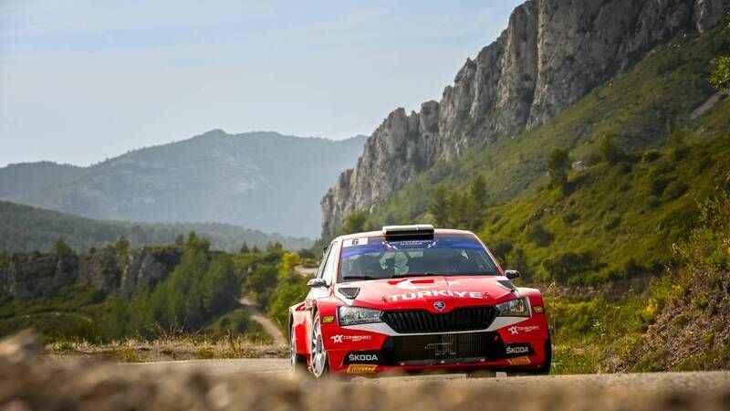 Baja Bursa'da en hızlılar Akyüz ve Günak oldu Baja Bursa'da en hızlılar Akyüz ve Günak oldu