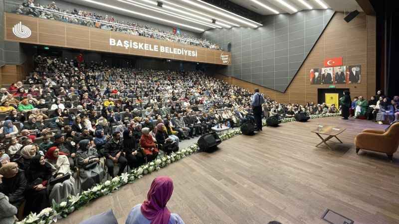 Başiskele´de Hayati İnanç'tan aile sohbeti Başiskele´de Hayati İnanç'tan aile sohbeti