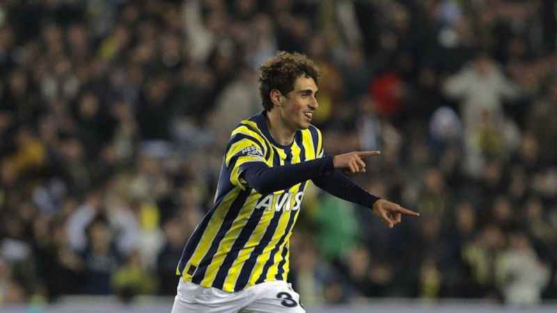 Fenerbahçe, 18 yaşındaki oyuncusu Bora Aydınlık'ı Hull City'ye kiraladı Fenerbahçe, 18 yaşındaki oyuncusu Bora Aydınlık'ı Hull City'ye kiraladı