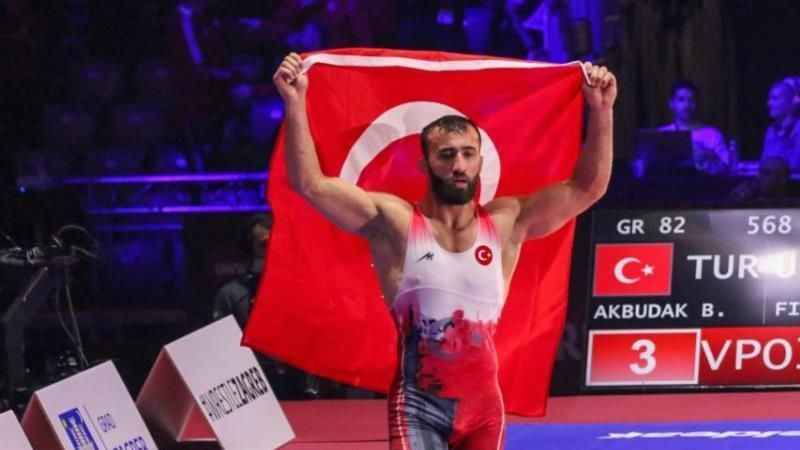 “Dünya şampiyonasında da hedefim altın madalya” “Dünya şampiyonasında da hedefim altın madalya”