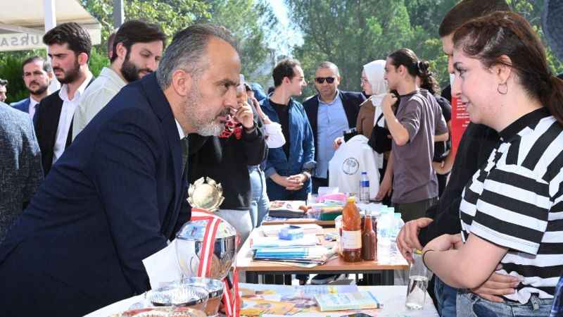 Bursa Büyükşehir genç akademisyenlere yatırım yapıyor