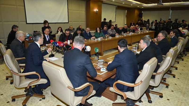 Başkan Alinur Aktaş, BUSKİ'deki İddiaları yalanladı