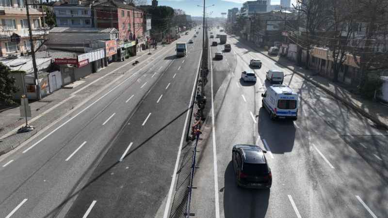 Mudanya yolunda trafik aktarması sona erdi, ulaşım rahatladı Mudanya yolunda trafik aktarması sona erdi, ulaşım rahatladı