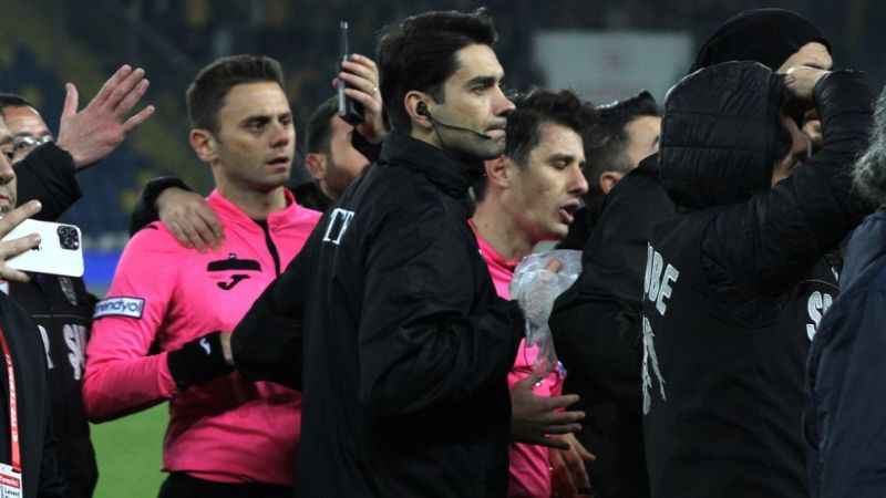 Bakan Tunç'tan Hakem Meler açıklaması: 'Adli soruşturma başlatılmıştır'