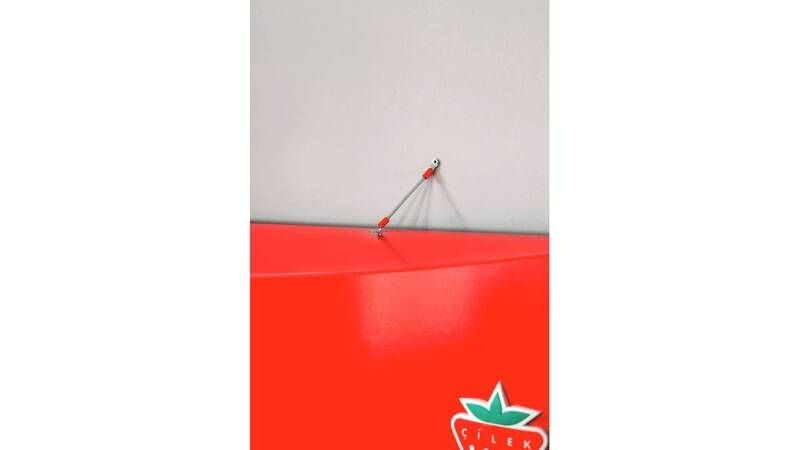 Çilek, çalışma masaları ile yeni eğitim-öğretim dönemine hazır