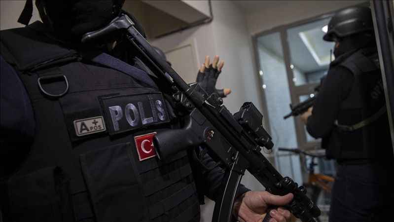  DEAŞ mensupları ile irtibatlı olduğu tespit edilen 9 kişi yakalandı