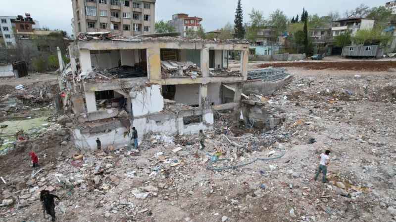 Eskiler sanki bu sözü deprem için söylemiş