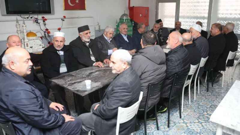 Derince'de sabah namazı buluşmaları sürüyor Derince'de sabah namazı buluşmaları sürüyor