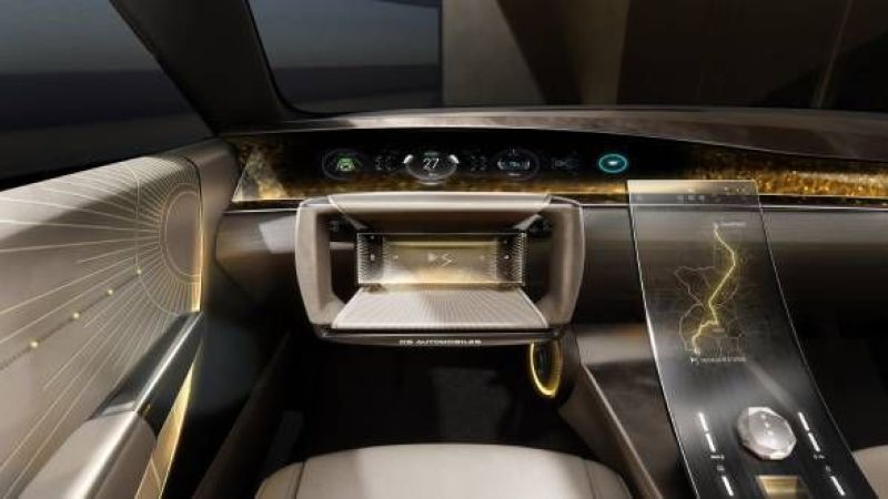 DS Automobiles, SM Tribute ile sanat ve zarafetle dolu mirasına yeniden hayat veriyor! DS Automobiles, SM Tribute ile sanat ve zarafetle dolu mirasına yeniden hayat veriyor!