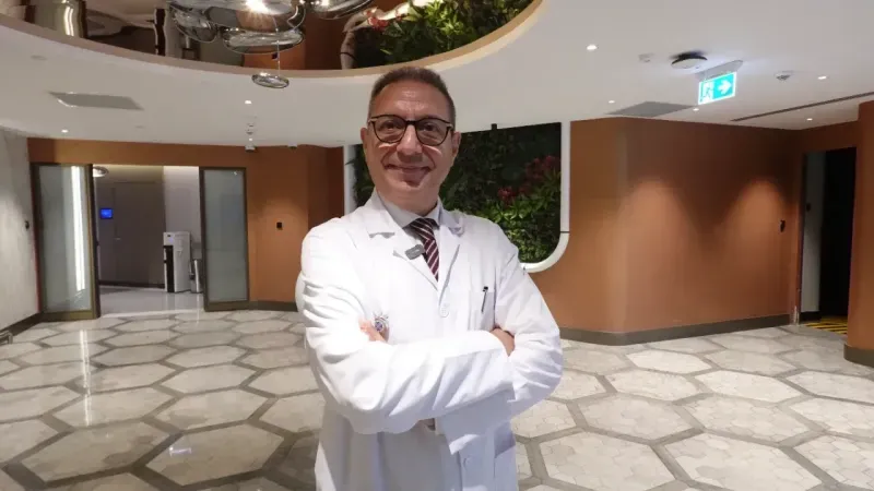 Karnından 12 kilogram kist çıkarıldı