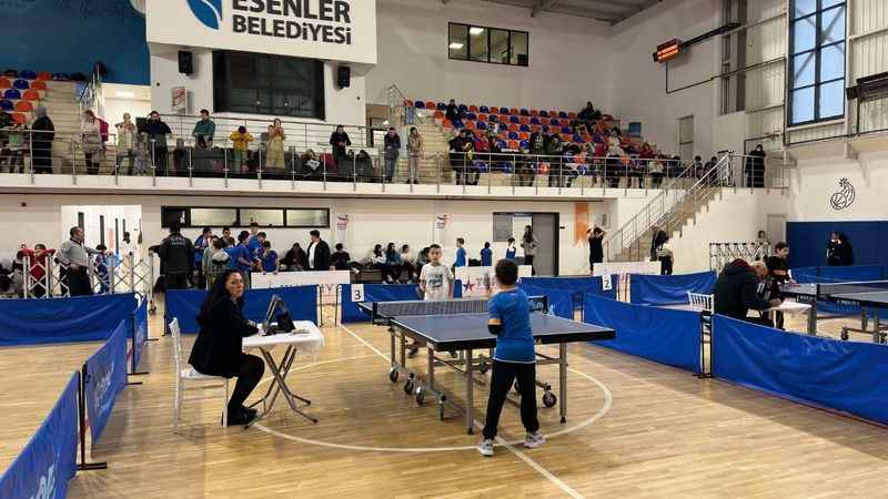 Uluslararası sanatçılar depremi çizgilerle anlattı