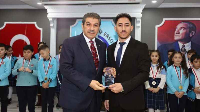 Esenler'de çocukların karne sevinci ikiye katlandı