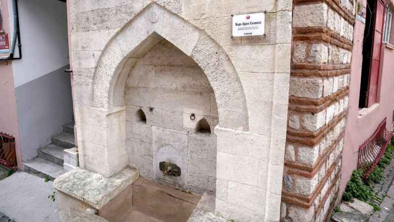 Tarihi Kapı Ağası Çeşmesi suyla buluştu