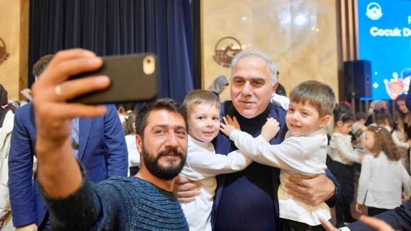 Fatih'te Çocuk Durakları Karne Töreni Fatih'te Çocuk Durakları Karne Töreni