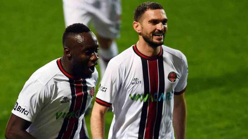 Fatih Karagümrük, İstanbulspor'a acımadı Fatih Karagümrük, İstanbulspor'a acımadı