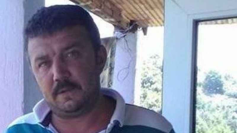Bolu'da alabora olan teknede Ferdi Uludağ kayboldu Bolu'da alabora olan teknede Ferdi Uludağ kayboldu
