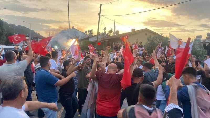 Sevinç gösterileri
