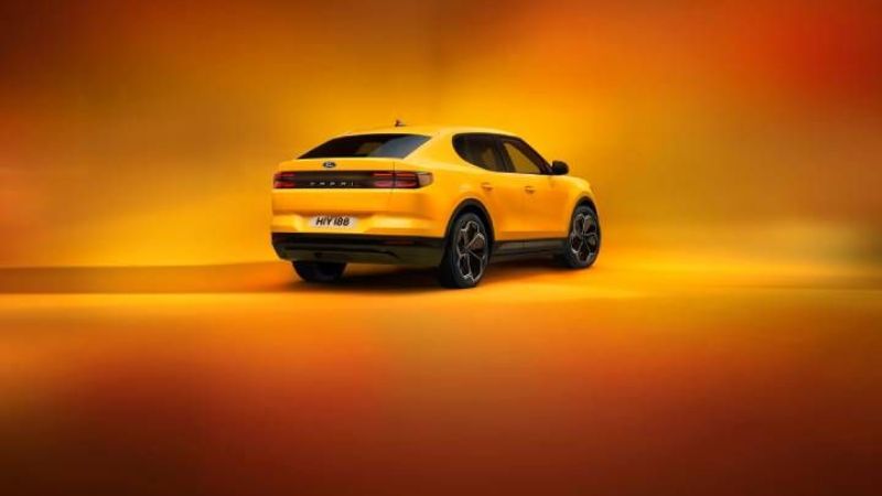 Ford’un ikonik modeli Capri, 40 yıl sonra elektrikli olarak geri dönüyor 