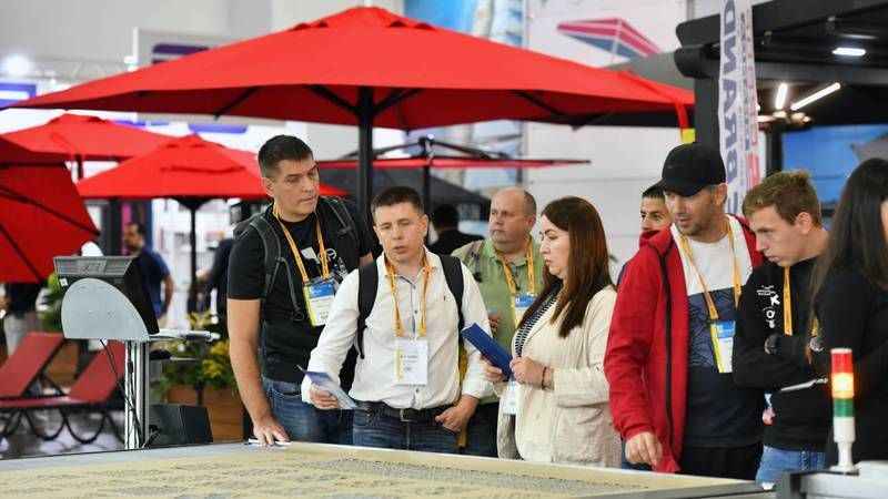 Halı ve Zemin Kaplamaları Fuarı, dünya halı devlerinin gövde gösterisine sahne oldu 