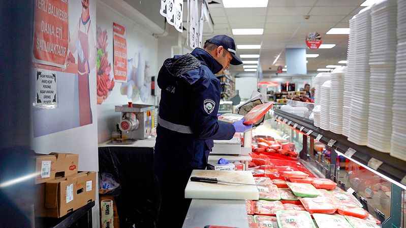 Gaziosmanpaşa Belediyesi'nden fiyat ve etiket denetimi Gaziosmanpaşa Belediyesi'nden fiyat ve etiket denetimi