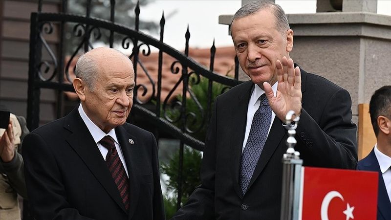 Cumhurbaşkanı Erdoğan, MHP Lideri Bahçeli ile bir araya geldi Cumhurbaşkanı Erdoğan, MHP Lideri Bahçeli ile bir araya geldi