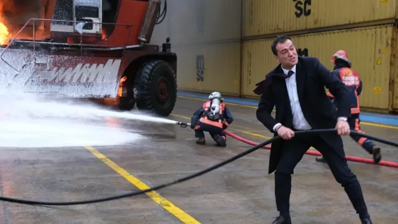 Giresun’da liman yangını! 1 makine kullanılamaz hale geldi