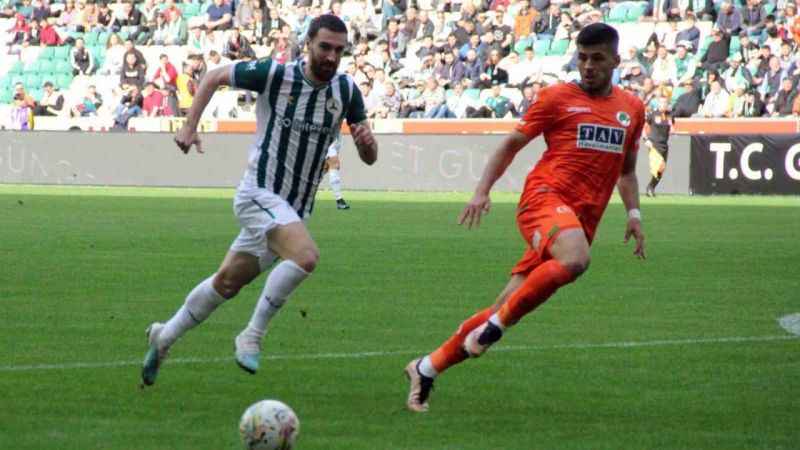 Alanyaspor, Giresunspor karşısında galibiyeti koruyamadı Alanyaspor, Giresunspor karşısında galibiyeti koruyamadı