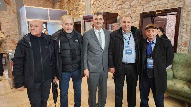 Turizmciler gizli cennet Gölcük'e hayran kaldı