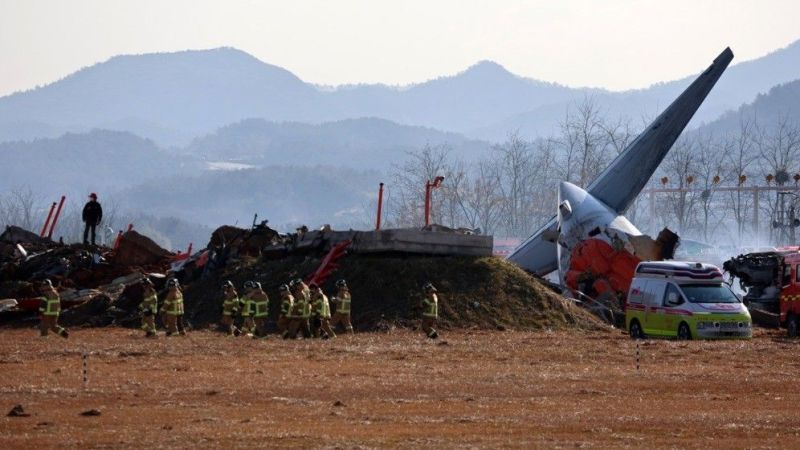 Güney Kore’de uçak piste çakıldı: Tüm yolcular öldü 
